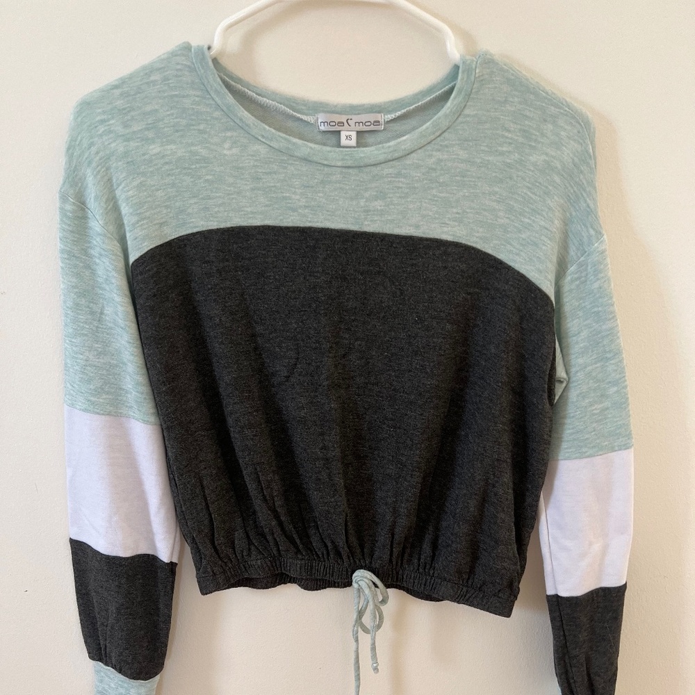 Cropped Long Sleeve Shirt
